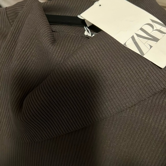 NWT Zara Sweater Dress with asymmetrical collar. Size M - Picture 4 of 6